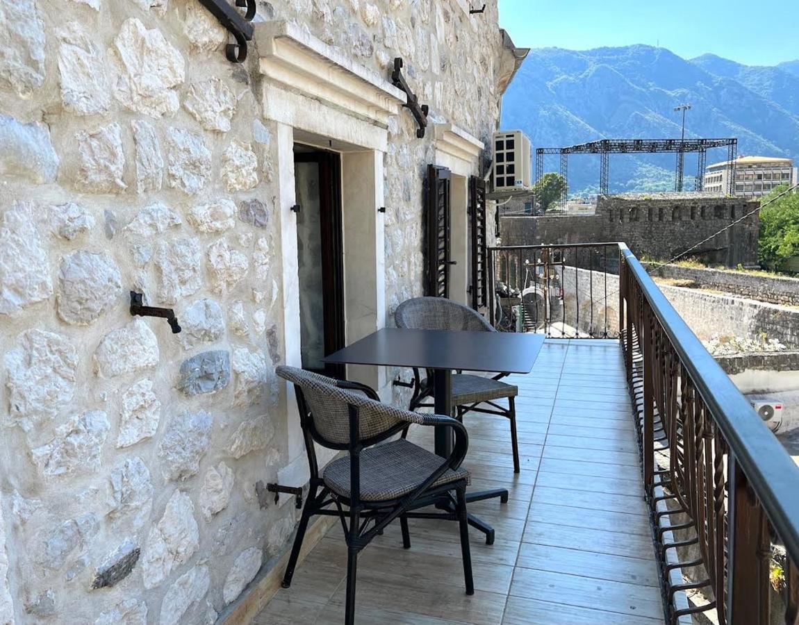 Una Apartments Апартаменти