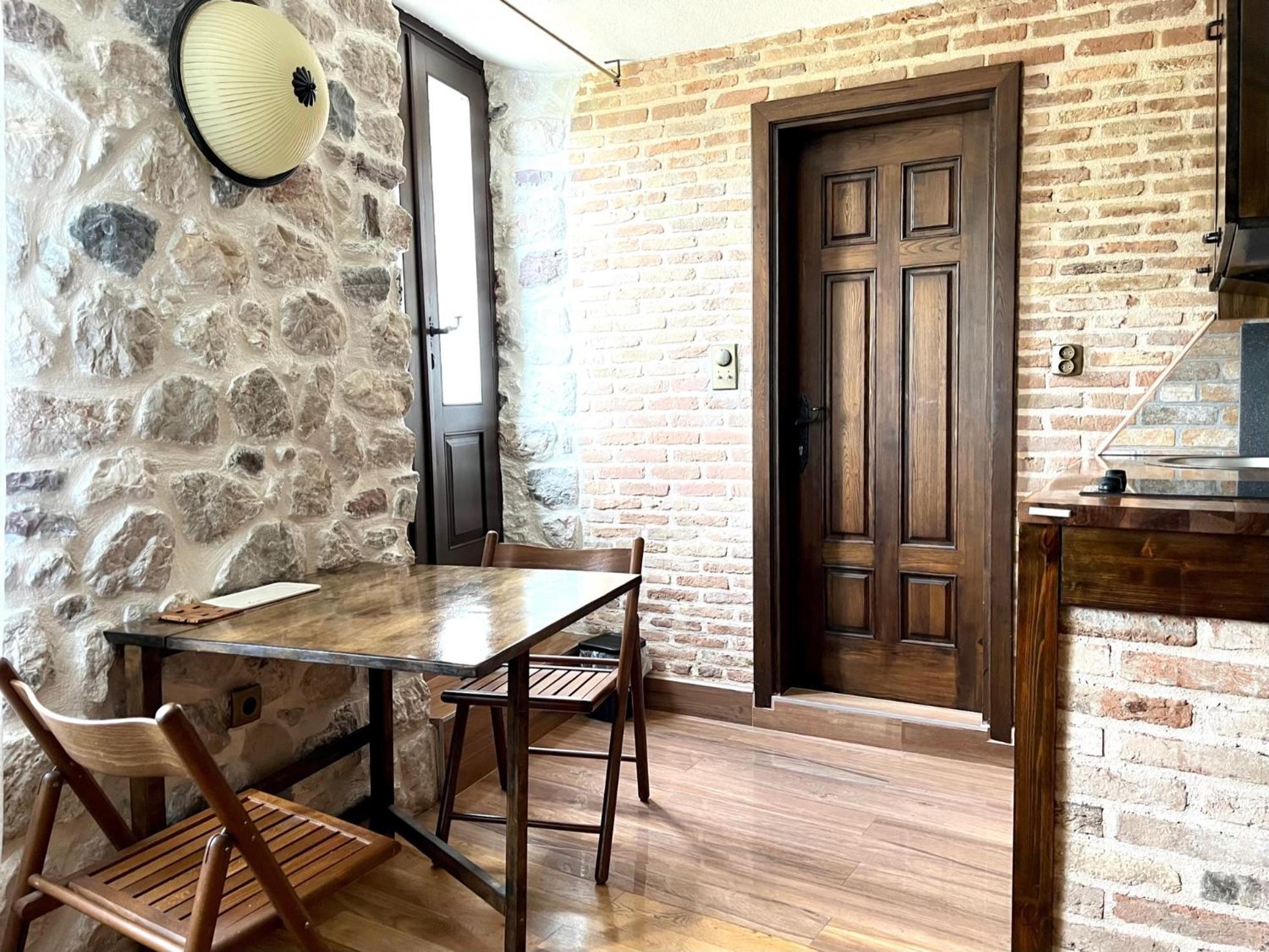 Una Apartments Апартаменти *