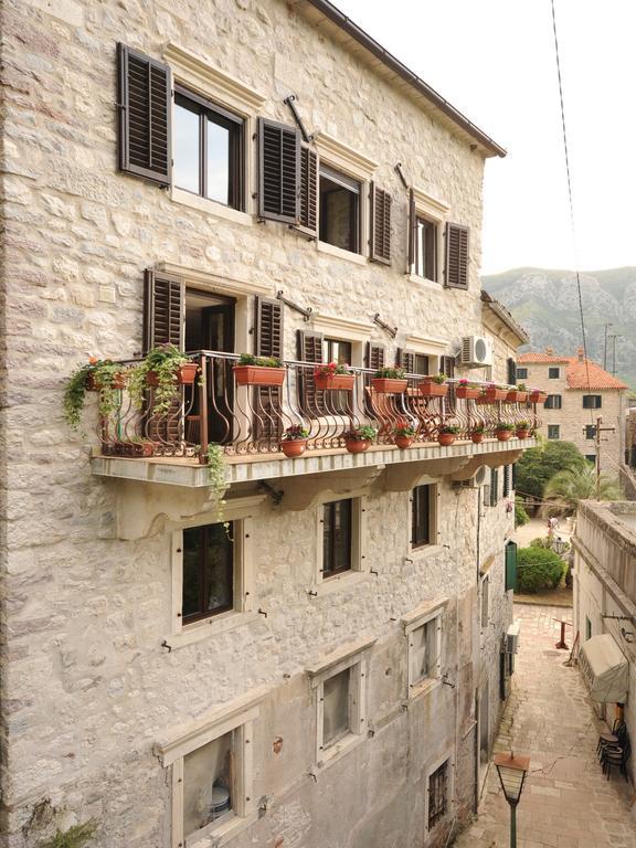 Апартаменти Una Apartments Котор