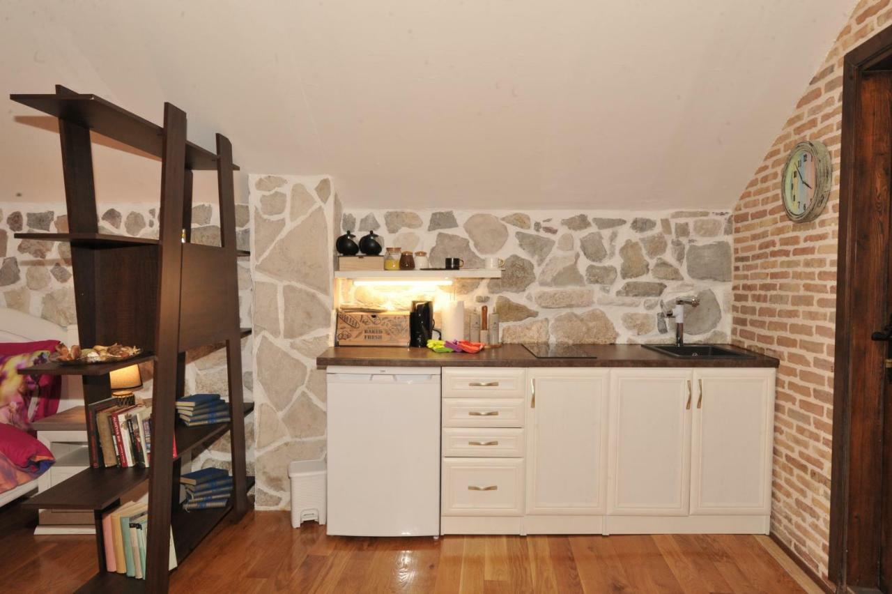 Una Apartments Котор